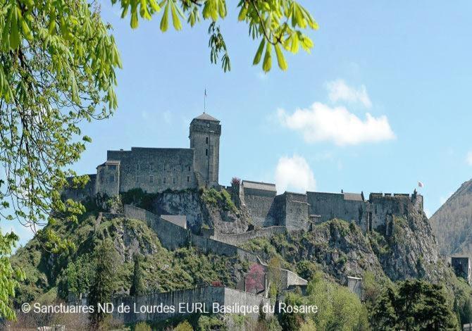 Appart Lourdes 100 M Gare - 4 Places Avec Balcon 10Mn Sanctuaire Buitenkant foto